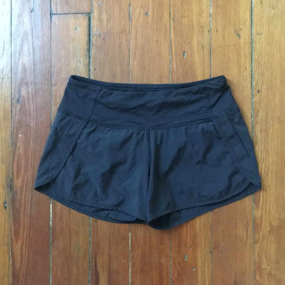 Lululemon shorts!! Size 4
